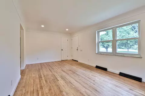 Living - 1732 Quebec Rd, Cincinnati, OH 45205 photo 3 of 4