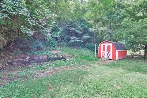 Exterior - 1732 Quebec Rd, Cincinnati, OH 45205 photo 4 of 7