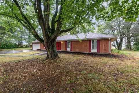 Exterior - 12466 Sinking Spring Rd, Peebles, OH 45660 photo 3 of 11