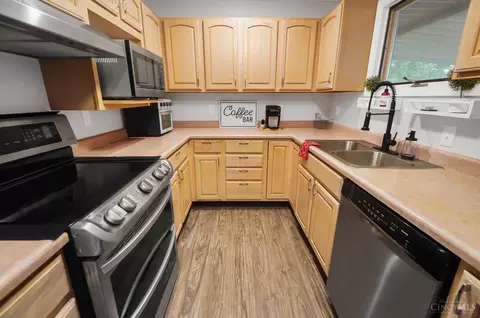 2925 Cunnington Ln, Kettering, OH 45420 photo 17