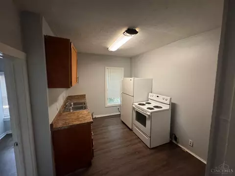 Kitchen - 3549 Dick St, Cincinnati, OH 45220 photo 1 of 1