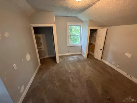 Bedroom - 3549 Dick St, Cincinnati, OH 45220 photo 2 of 3
