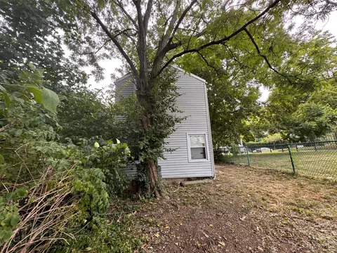 Exterior - 3549 Dick St, Cincinnati, OH 45220 photo 3 of 4