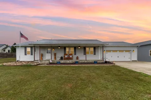 10733 Chestnut Rd, Hillsboro, OH 45133