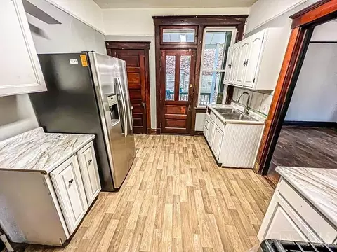Kitchen - 2568 Trevor Pl, Cincinnati, OH 45225 photo 2 of 2