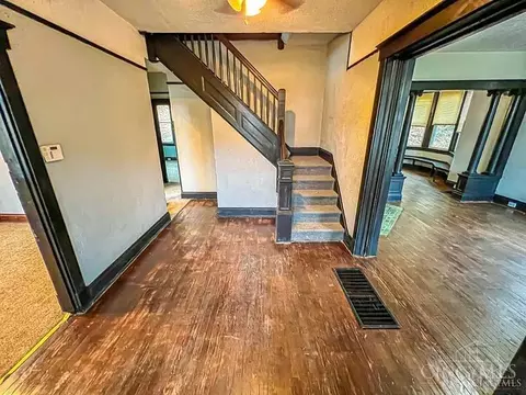 Entry Way - 2568 Trevor Pl, Cincinnati, OH 45225 photo 1 of 3