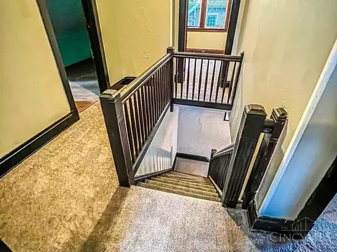 Entry Way - 2568 Trevor Pl, Cincinnati, OH 45225 photo 3 of 3