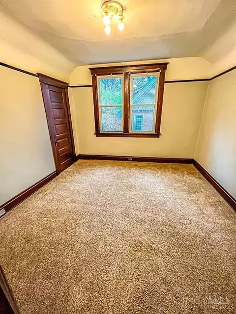 Bedroom - 2568 Trevor Pl, Cincinnati, OH 45225 photo 6 of 6