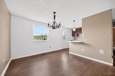 Dining - 2800 Mapletree Ct, Reading, OH 45236 photo 1 of 2