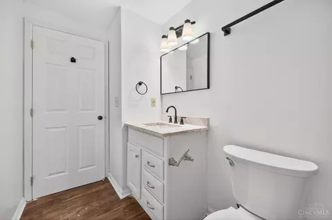 Bath - 2800 Mapletree Ct, Reading, OH 45236 photo 3 of 4