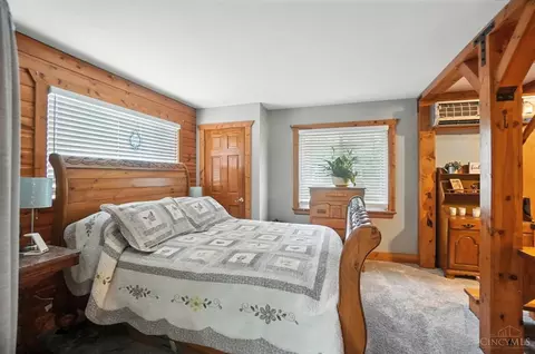 Bedroom - 1503 Covered Bridge Rd, Cincinnati, OH 45231 photo 3 of 5