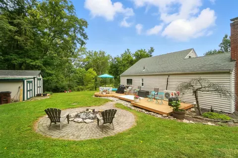 Exterior - 1503 Covered Bridge Rd, Cincinnati, OH 45231 photo 7 of 13