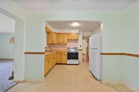 Kitchen - 10190 Baughman Rd, Harrison, OH 45030 photo 2 of 2
