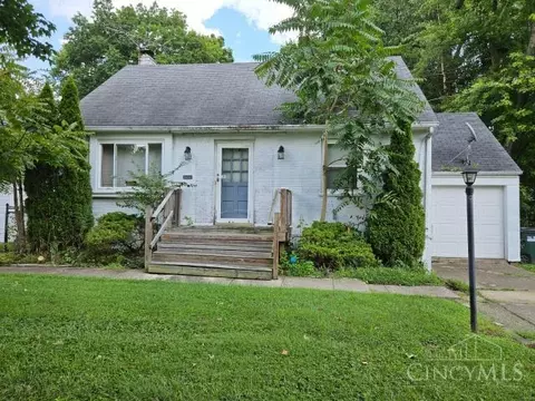 8622 Mockingbird Ln, Cincinnati, OH 45231