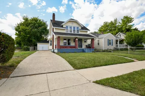 102 Warren Ave, Franklin, OH 45005