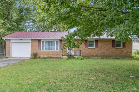 208 Dorothy Ln, New Vienna, OH 45159