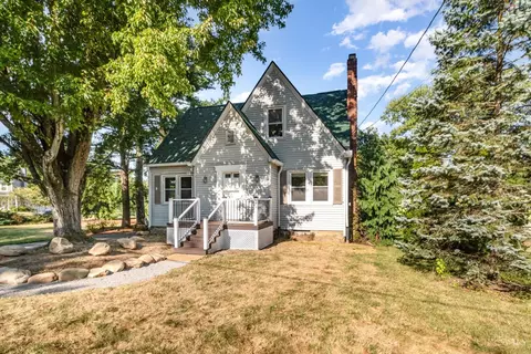 1019 Eight Mile Rd, Cincinnati, OH 45255