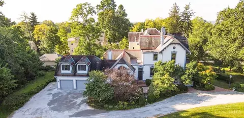 3458 Observatory Pl, Cincinnati, OH 45208