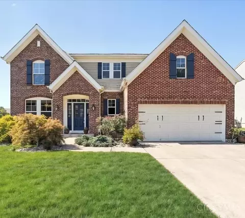 1102 Hayward Cir, Milford, OH 45150