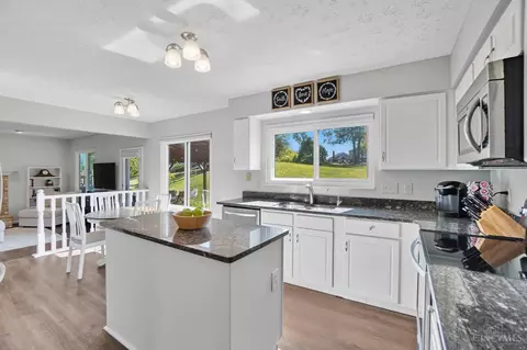2429 Candlemakers Ln, Maineville, OH 45039 photo 12