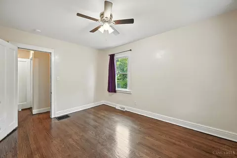 Bedroom - 1601 Manss Ave, Cincinnati, OH 45205 photo 2 of 3
