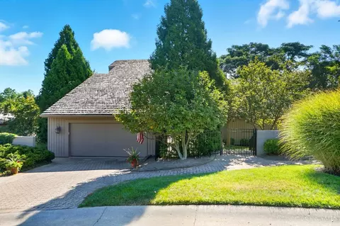 690 Reisling Knl, Cincinnati, OH 45226