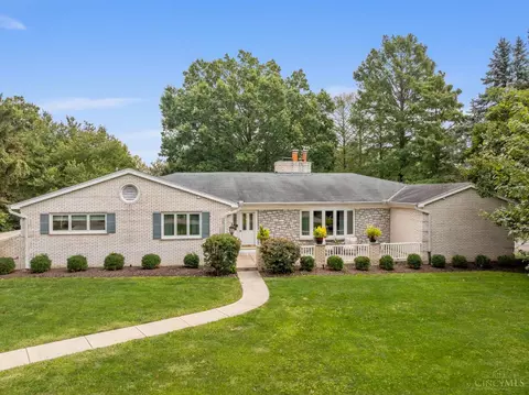 5536 Palisades Dr, Cincinnati, OH 45238