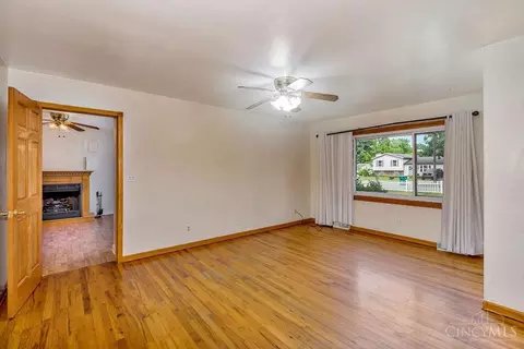 Living - 7803 Lyn Dr, Carlisle, OH 45005 photo 1 of 5