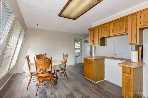 Dining - 7803 Lyn Dr, Carlisle, OH 45005 photo 3 of 3