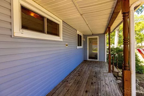 Exterior - 7803 Lyn Dr, Carlisle, OH 45005 photo 2 of 8
