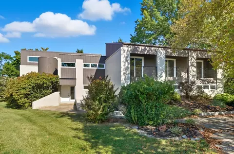 1116 Inner Circle Dr, Forest Park, OH 45240