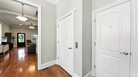 Entry Way - 1770 Mcmillan St, Cincinnati, OH 45206 photo 4 of 13