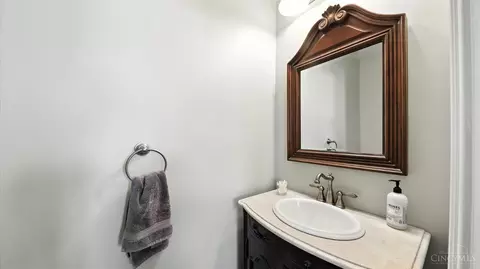 Bath - 1770 Mcmillan St, Cincinnati, OH 45206 photo 2 of 9