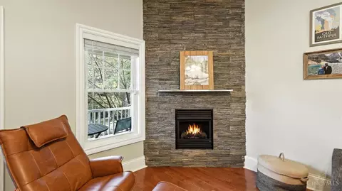 Living - 1770 Mcmillan St, Cincinnati, OH 45206 photo 2 of 3