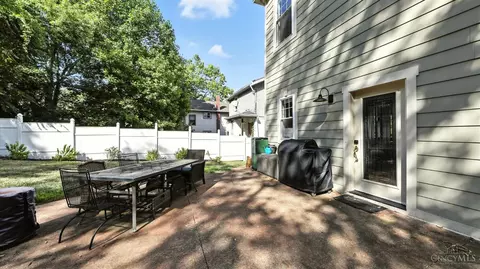 Exterior - 1770 Mcmillan St, Cincinnati, OH 45206 photo 8 of 16