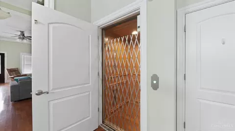Entry Way - 1770 Mcmillan St, Cincinnati, OH 45206 photo 13 of 13