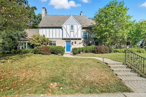 3760 Earls Court Vw, Cincinnati, OH 45226