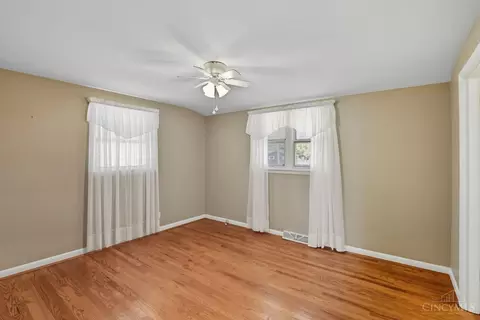 Bedroom - 653 Marieda Dr, Cincinnati, OH 45245 photo 3 of 8