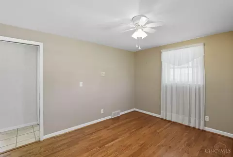 Bedroom - 653 Marieda Dr, Cincinnati, OH 45245 photo 1 of 8