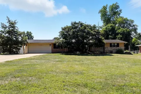 653 Marieda Dr, Cincinnati, OH 45245