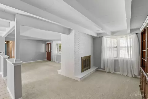 Living - 653 Marieda Dr, Cincinnati, OH 45245 photo 10 of 14