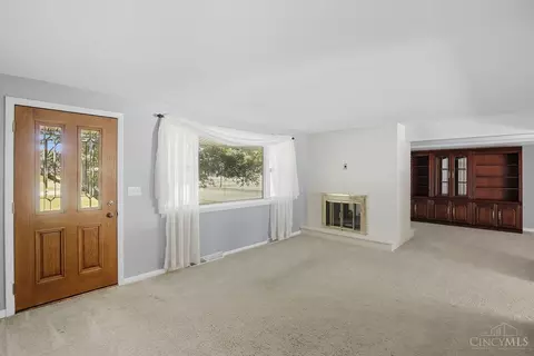 Living - 653 Marieda Dr, Cincinnati, OH 45245 photo 1 of 14