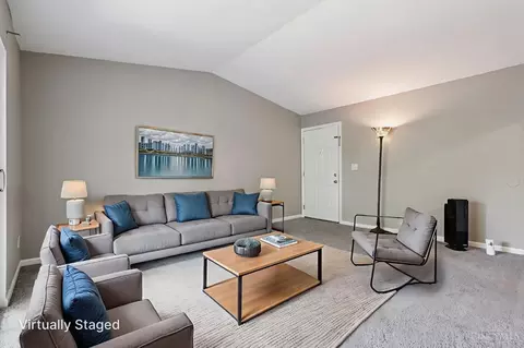 Living - 820 Compton Rd, Cincinnati, OH 45231 photo 3 of 4