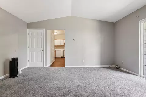Living - 820 Compton Rd, Cincinnati, OH 45231 photo 4 of 4