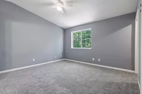 Bedroom - 820 Compton Rd, Cincinnati, OH 45231 photo 5 of 8