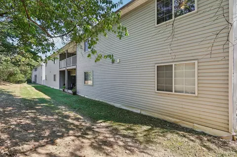 Exterior - 820 Compton Rd, Cincinnati, OH 45231 photo 3 of 5