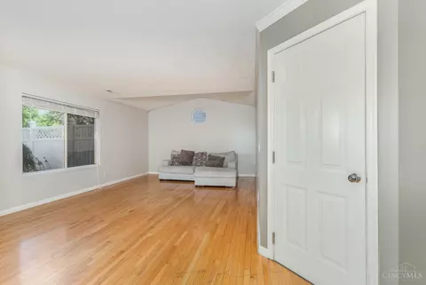 6527 Abingdon Hall, Morrow, OH 45152 photo 4