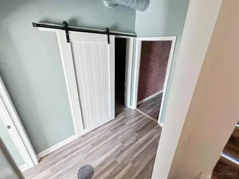 Entry Way - 4231 Eastern Ave, Cincinnati, OH 45226 photo 3 of 3