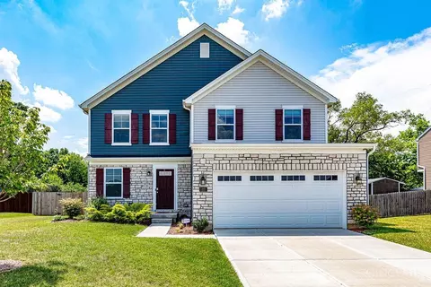 1221 Waterbury Dr, Carlisle, OH 45005