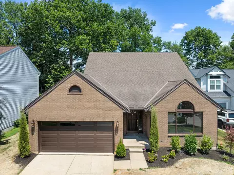 8240 Woodglen Dr, Cincinnati, OH 45255